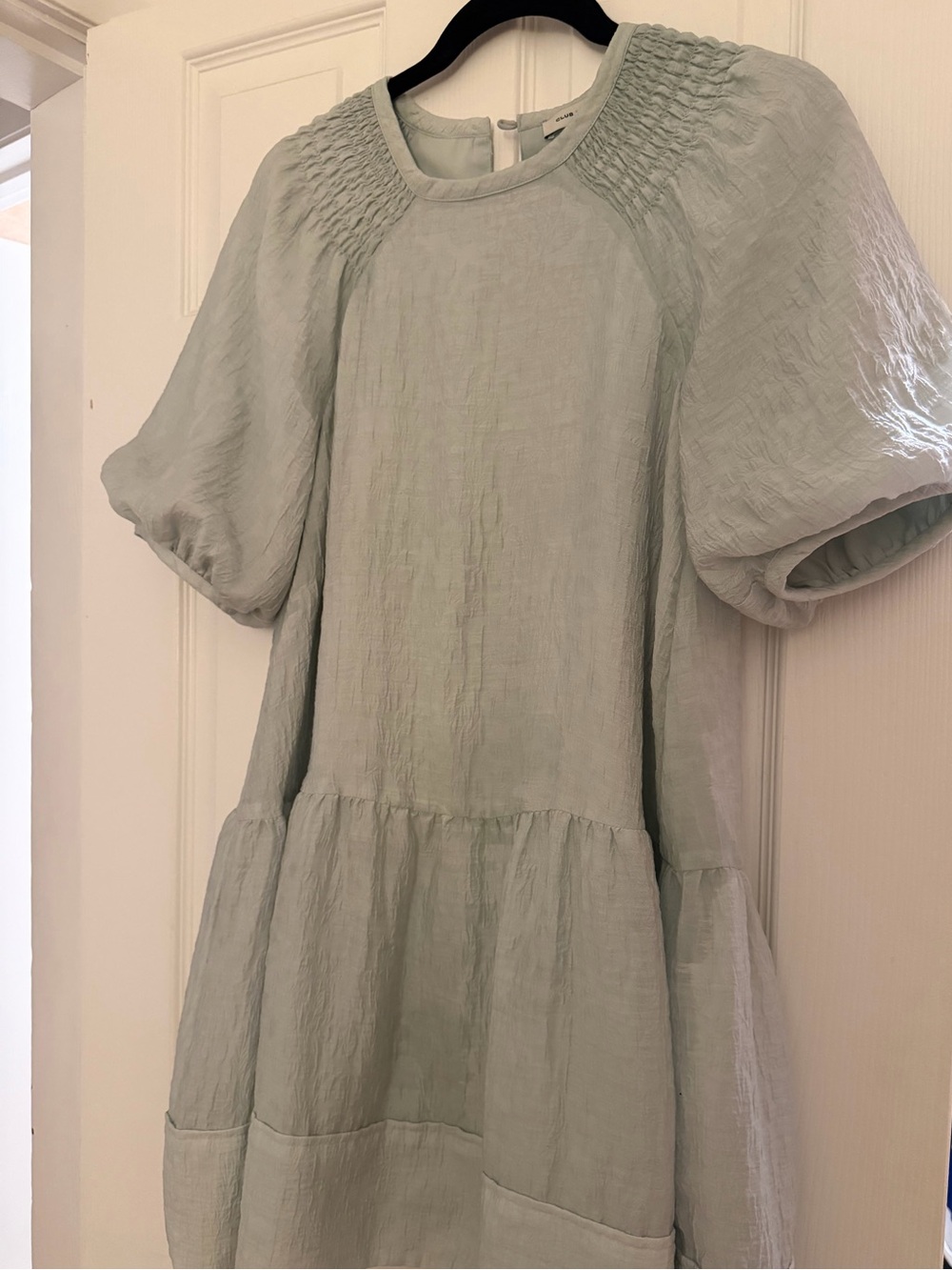 Club Monaco Light Sage Puff-Sleeve Dress